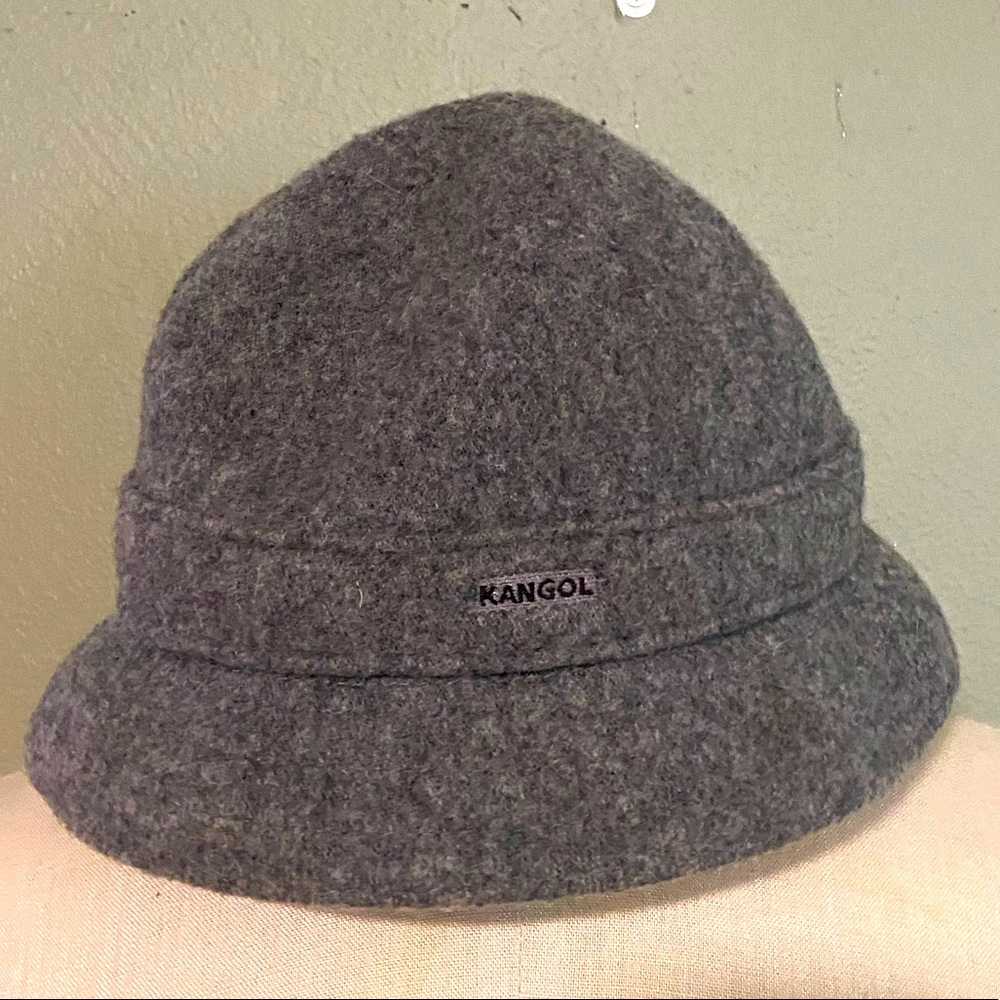 KANGOL “Kids Wool PLAYER” Gray Wool Bucket Hat. Size Medium